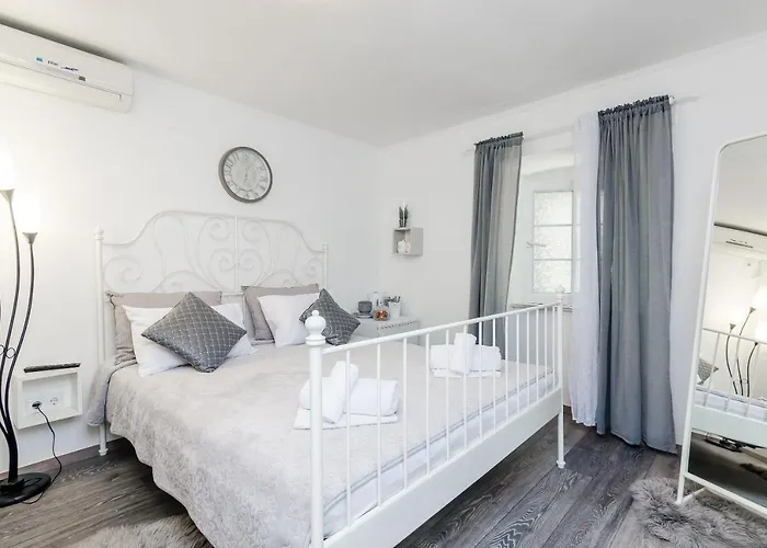 בית הארחה Note Bene 4*