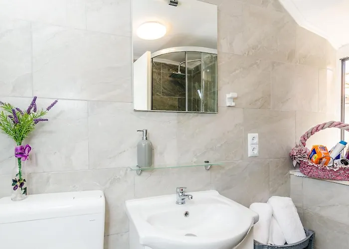 בית הארחה Note Bene 4*